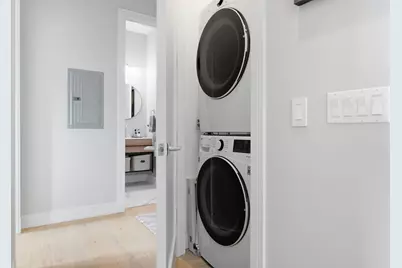 2405 W Iowa Street #402, Chicago, IL 60622 - Photo 10