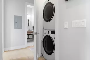 2405 W Iowa St, Chicago, IL 60622 - Photo 10