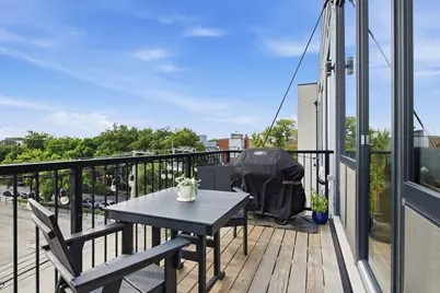 2405 W Iowa Street #402, Chicago, IL 60622 - Photo 22