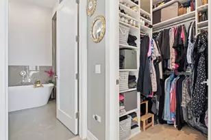 2405 W Iowa St, Chicago, IL 60622 - Photo 28
