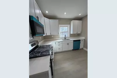 10426 S Calhoun Avenue, Chicago, IL 60617 - Photo 8