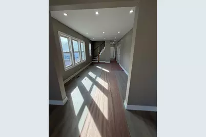 10426 S Calhoun Avenue, Chicago, IL 60617 - Photo 4