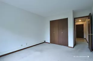 1110 N Farnsworth Ave, Aurora, IL 60505 - Photo 12