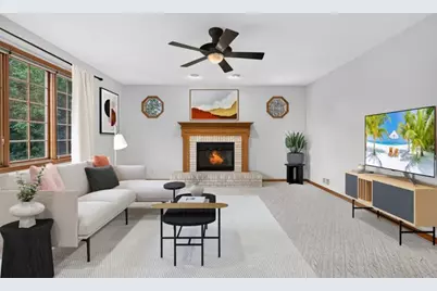 1605 Myrtle Park Street, Roselle, IL 60172 - Photo 2
