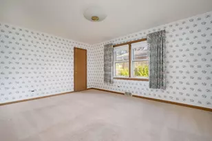 9420 Lawler Ave, Skokie, IL 60077 - Photo 8