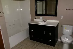 1074 N 2nd Rd, Dana, IL 61321 - Photo 10