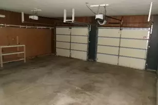 1074 N 2nd Rd, Dana, IL 61321 - Photo 12