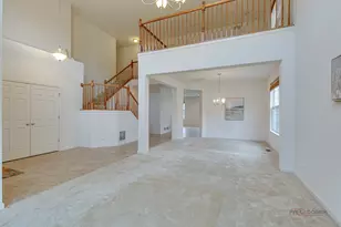 2030 Padua Dr, Elgin, IL 60123 - Photo 6
