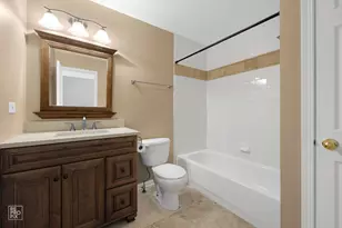 1353 Longchamps Ct, Grayslake, IL 60030 - Photo 12