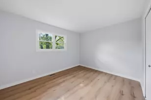 212 Kenilworth Dr, Bolingbrook, IL 60440 - Photo 16