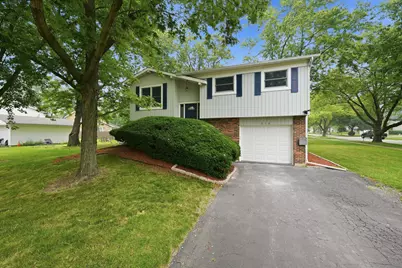 212 Kenilworth Drive, Bolingbrook, IL 60440 - Photo 1