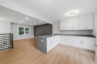 212 Kenilworth Dr, Bolingbrook, IL 60440 - Photo 8
