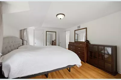 3831 Kirk Street, Skokie, IL 60076 - Photo 14