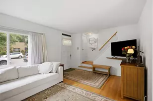 3831 Kirk St, Skokie, IL 60076 - Photo 6
