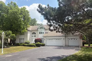 629 Sequoia Ln, Flossmoor, IL 60422 - Photo 1