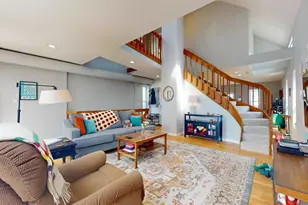 1742 W School St, Chicago, IL 60657 - Photo 4