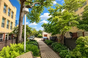 1170 S Plymouth Ct, Chicago, IL 60605 - Photo 2