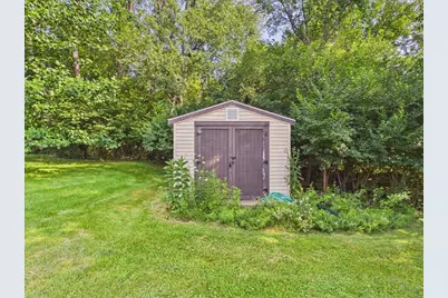 1114 W Lynwood Court, Freeport, IL 61032 - Photo 30