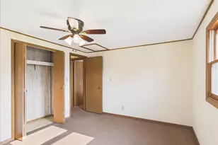 1114 W Lynwood Ct, Freeport, IL 61032 - Photo 18
