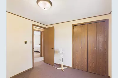1114 W Lynwood Court, Freeport, IL 61032 - Photo 14