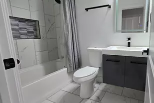 6444 S Evans Ave, Chicago, IL 60637 - Photo 6