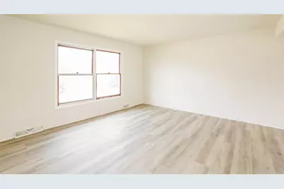 6743 Leland Avenue, Hammond, IN 46323 - Photo 18