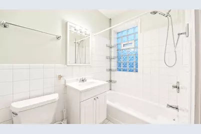 2208 W Winnemac Avenue #APT2, Chicago, IL 60625 - Photo 18