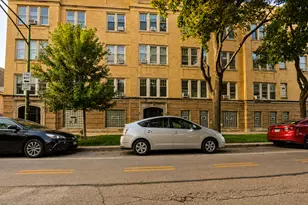 2208 W Winnemac Ave, Chicago, IL 60625 - Photo 2