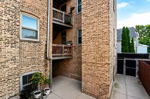 2208 W Winnemac Ave, Chicago, IL 60625 - Photo 30