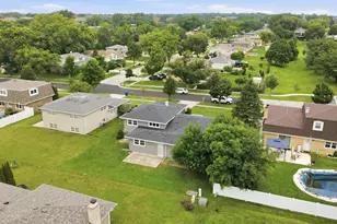 601 Honey Locust Ln, Darien, IL 60561 - Photo 30