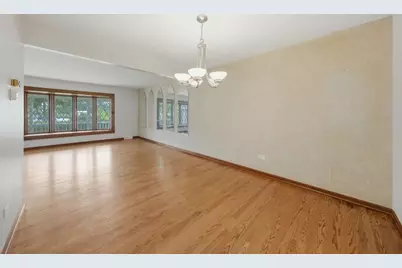 601 Honey Locust Lane, Darien, IL 60561 - Photo 6