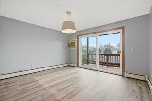 2746 N 75th Ct, Elmwood Park, IL 60707 - Photo 6