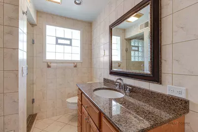 7845 N Nora Avenue, Niles, IL 60714 - Photo 10