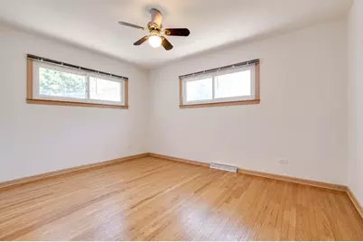 7845 N Nora Avenue, Niles, IL 60714 - Photo 6