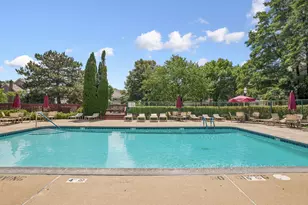 2543 E Hunter Dr, Arlington Heights, IL 60004 - Photo 22