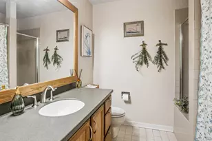 2543 E Hunter Dr, Arlington Heights, IL 60004 - Photo 18