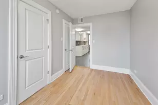 7000 S South Shore Dr, Chicago, IL 60649 - Photo 8