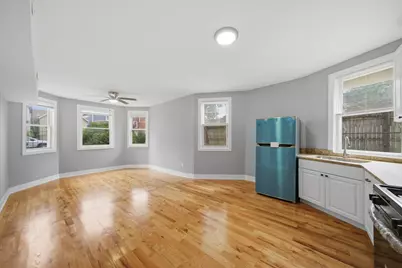 2050 N Kenneth Avenue, Chicago, IL 60639 - Photo 14