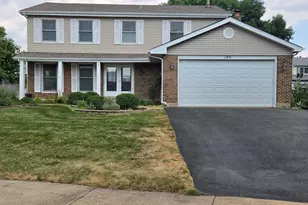 180 Farmgate Dr, Schaumburg, IL 60193 - Photo 1