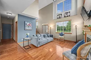 2125 Braeburn Dr, Wauconda, IL 60084 - Photo 6