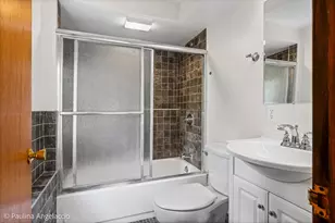 22406 N Bertha Ln, Barrington, IL 60010 - Photo 20