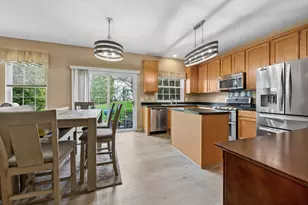 2977 Peachtree Cir, Aurora, IL 60502 - Photo 4