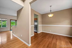 6 Elizabeth Ct, Lake in the Hills, IL 60156 - Photo 4