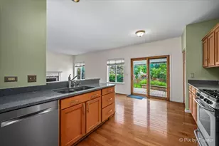 6 Elizabeth Ct, Lake in the Hills, IL 60156 - Photo 6