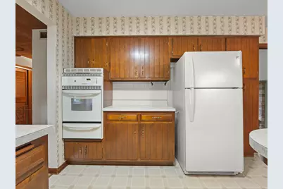 4367 Shorewood Drive, Rockford, IL 61101 - Photo 10