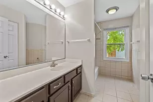 17 Cherrywood Dr, Schaumburg, IL 60194 - Photo 26