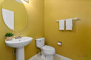 1713 Nathan Ln, Libertyville, IL 60048 - Photo 14