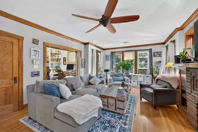 2926 N Avers Avenue, Chicago, IL 60618 - Photo 2