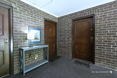 224 E Bailey Road #J, Naperville, IL 60565 - Photo 2
