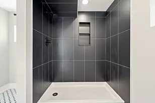 9314 S Colfax Ave, Chicago, IL 60617 - Photo 20